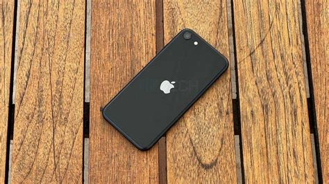 iphone se 第3世代 カバー とその周辺の奇妙な世界